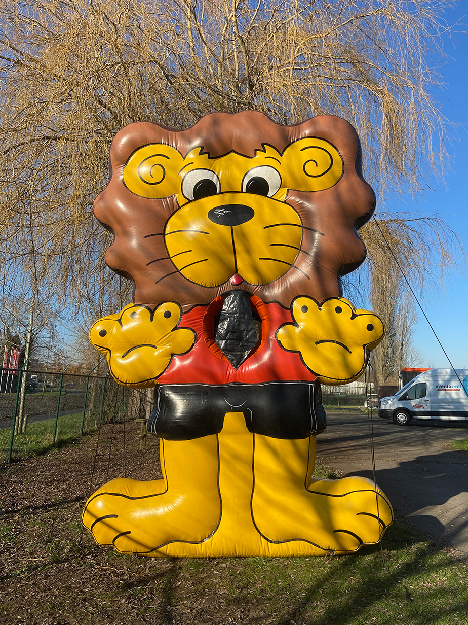 Voetbalspel - Stropdas schieten