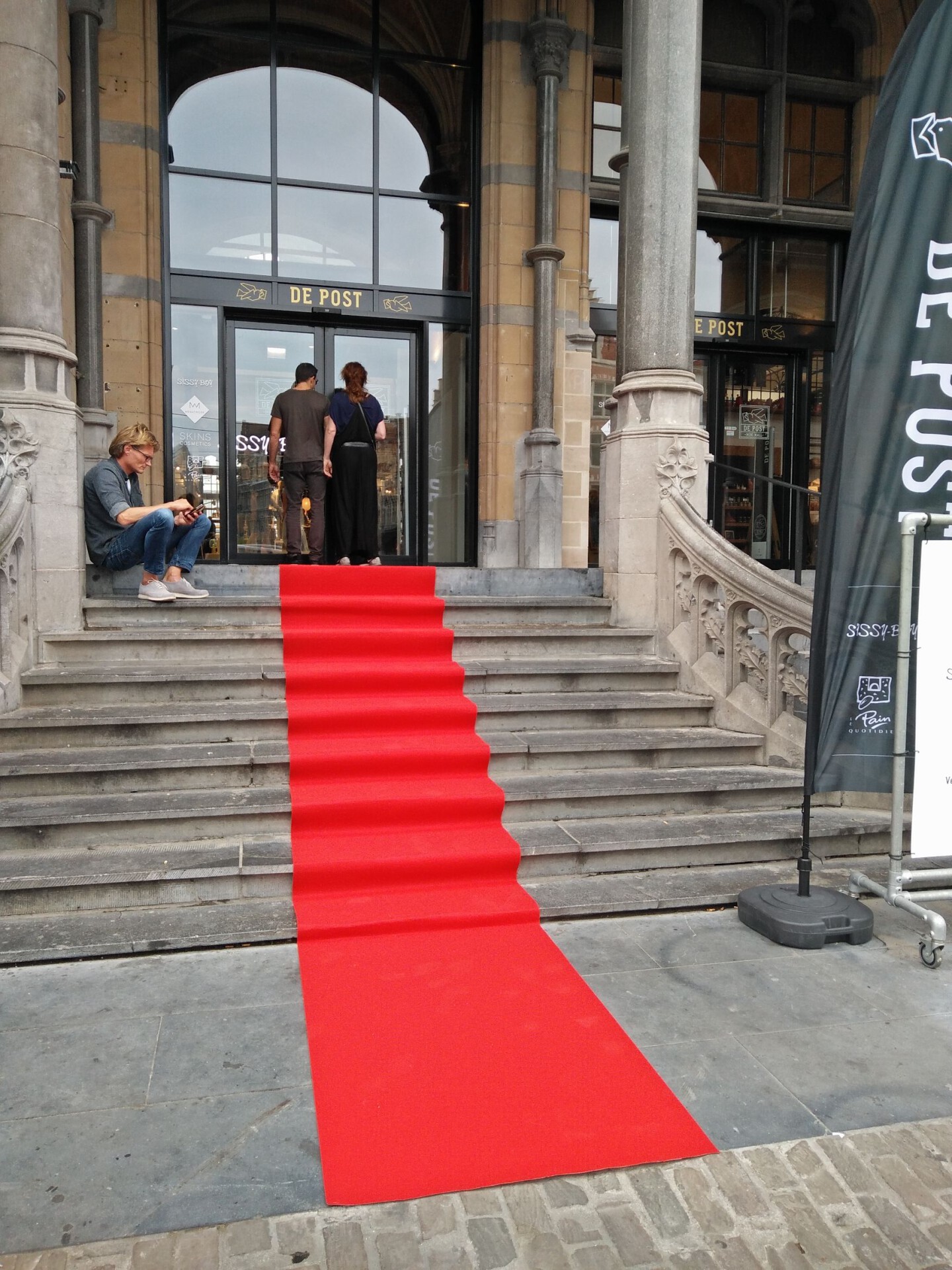 Verhuur van een rode loper voor jouw Sinterklaasfeest